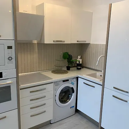 Deluxe & With Many Facilities Apartmanhotel Bukarest