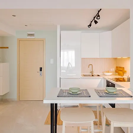 Deluxe & With Many Facilities Apartmanhotel