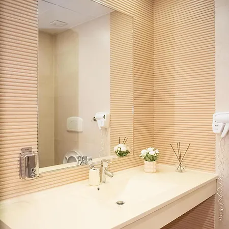 Apartmanhotel Deluxe & With Many Facilities