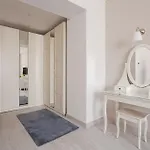 Deluxe & With Many Facilities 4*