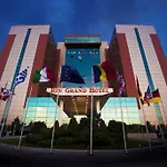 Deluxe & With Many Facilities Aparthotel 4*