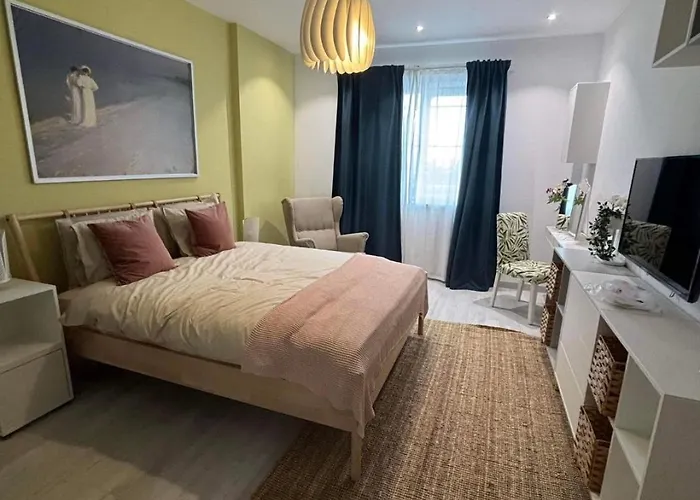 Deluxe & With Many Facilities