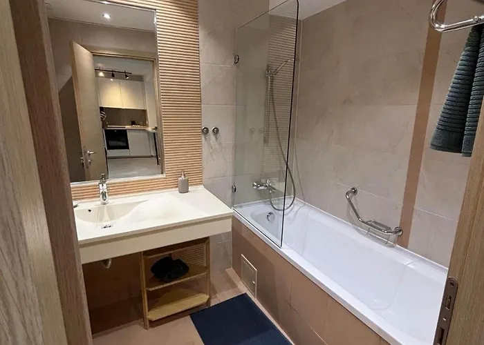 Lägenhetshotell Deluxe & With Many Facilities Bukarest