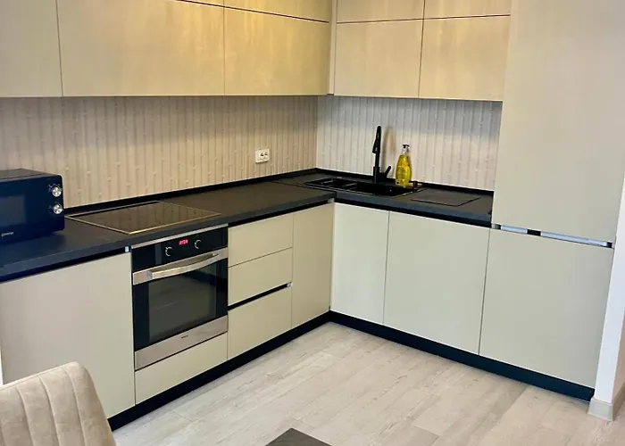 Lägenhetshotell Deluxe & With Many Facilities 4*