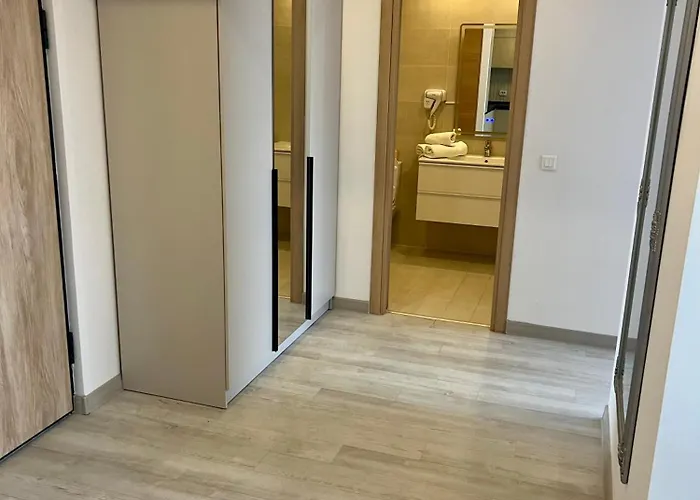 Deluxe & With Many Facilities 4*