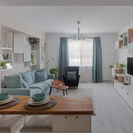 Deluxe & With Many Facilities Ξενοδοχείο με διαμερίσματα