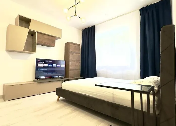 Deluxe & With Many Facilities 4* בוקרשט